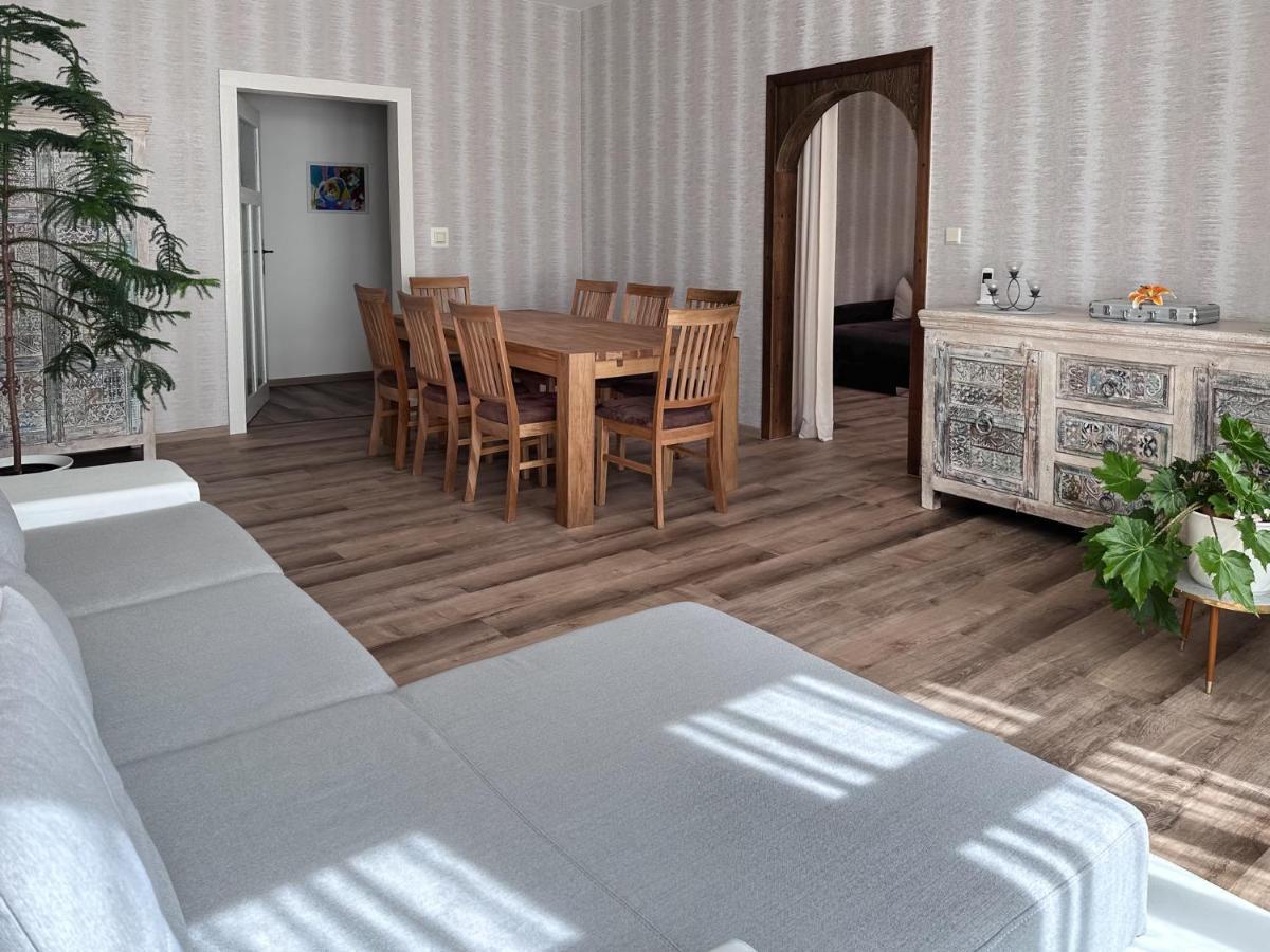 Schoene Altbauwohnung Mit Grosser Sonnenterrasse Rudolstadt Extérieur photo